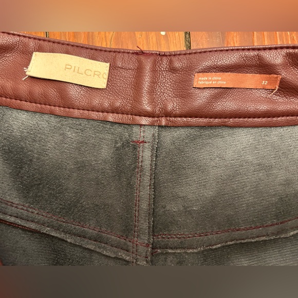 Anthropologie (Pilcro) Maroon Faux Leather Pants. Size 32 - Picture 4 of 5